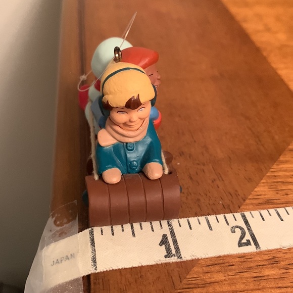 Hallmark KEEPSAKE Ornament WINTER FUN Original Box 1988 Christmas - Picture 7 of 9